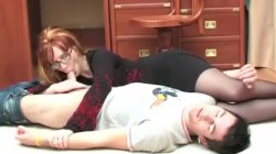 Тётка застукала парня за мастурбацией и помогла лишиться девственности