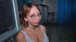 Русская винишко-тян ебётся со сводным братом